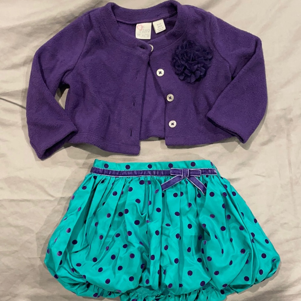 Children’s place 9-12 month outfit set